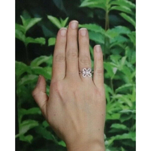 14k White Gold Diamond Ring Bow Flower Ring Size 7 1/4 - Picture 4 of 9